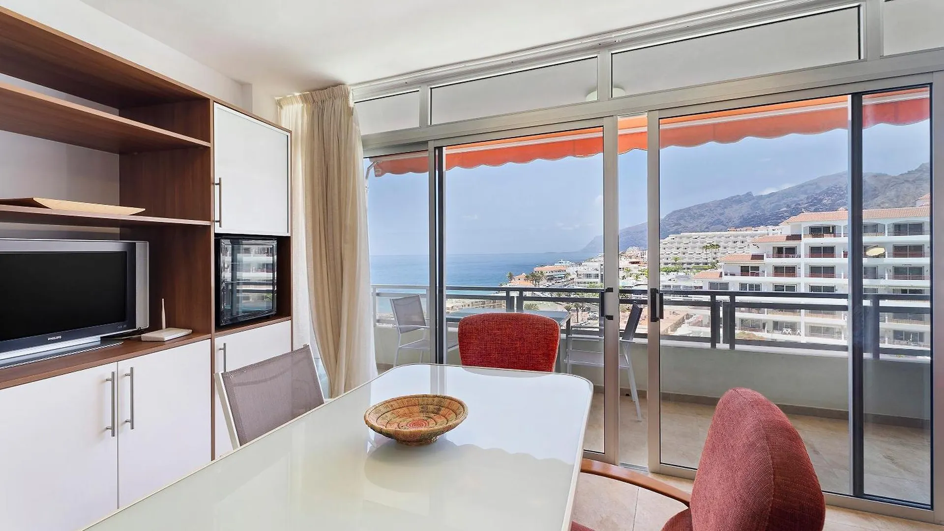 Beautiful Arenas Negras By Paramount Holidays Puerto de Santiago  Apartment Puerto de Santiago (Tenerife)